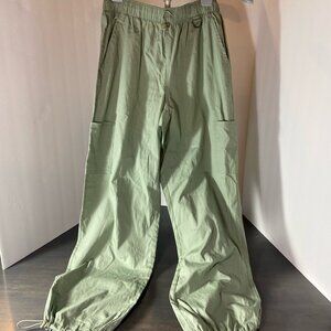 Hippie Rose Women’s Sage Green Drawstring Cargo Pants – Size Small – NWT